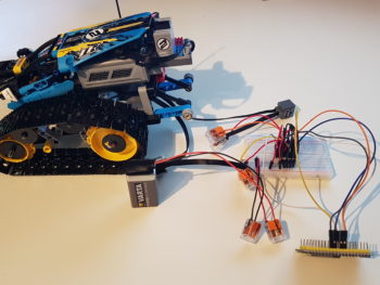 Permalink auf:LEGO Stunt Racer mit Power Functions mit ESP32 und L293D Chip – Ein detaillierter Leitfaden